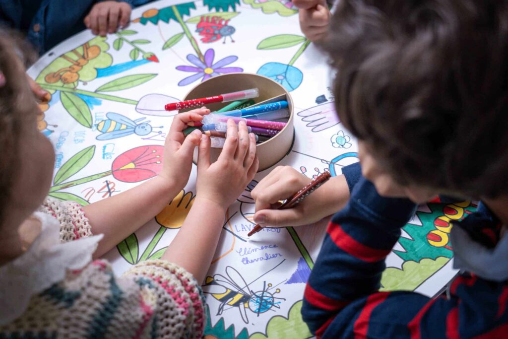 Play & Build MINI – Plateau compatible LEGO®* pour enfants de 5 à 10 ans