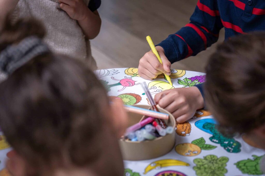 Play & Build MINI – Plateau compatible LEGO®* pour enfants de 5 à 10 ans