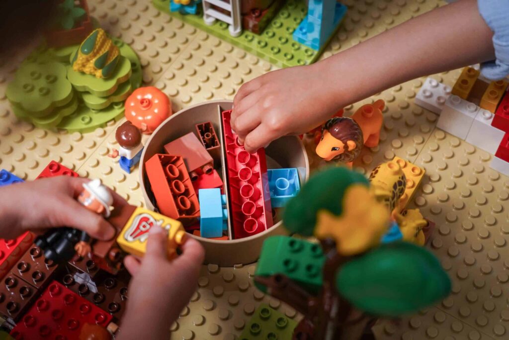 Play & Build MINI – Plateau compatible LEGO®* pour enfants de 5 à 10 ans