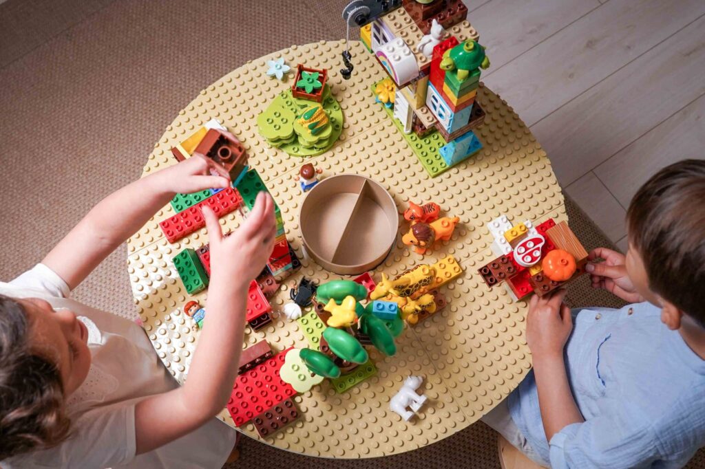 Play & Build MINI – Plateau compatible LEGO®* pour enfants de 5 à 10 ans