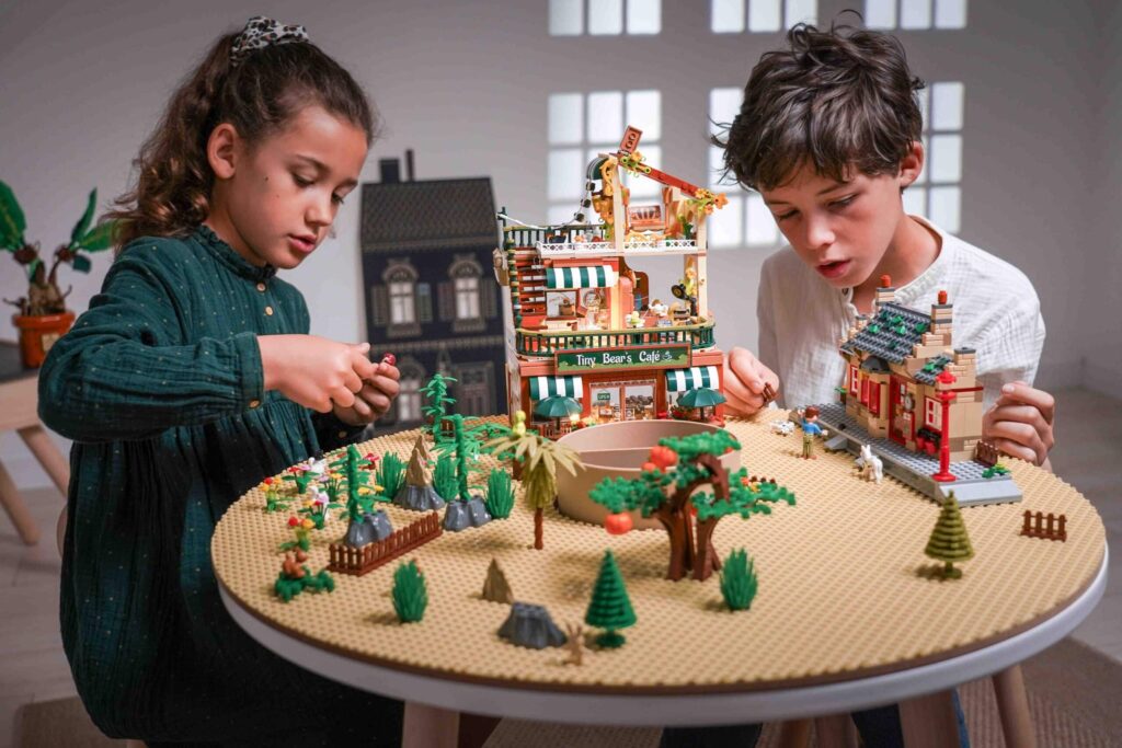 Play & Build MINI – Plateau compatible LEGO®* pour enfants de 5 à 10 ans