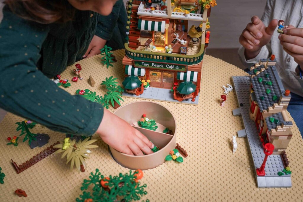 Play & Build MINI – Plateau compatible LEGO®* pour enfants de 5 à 10 ans