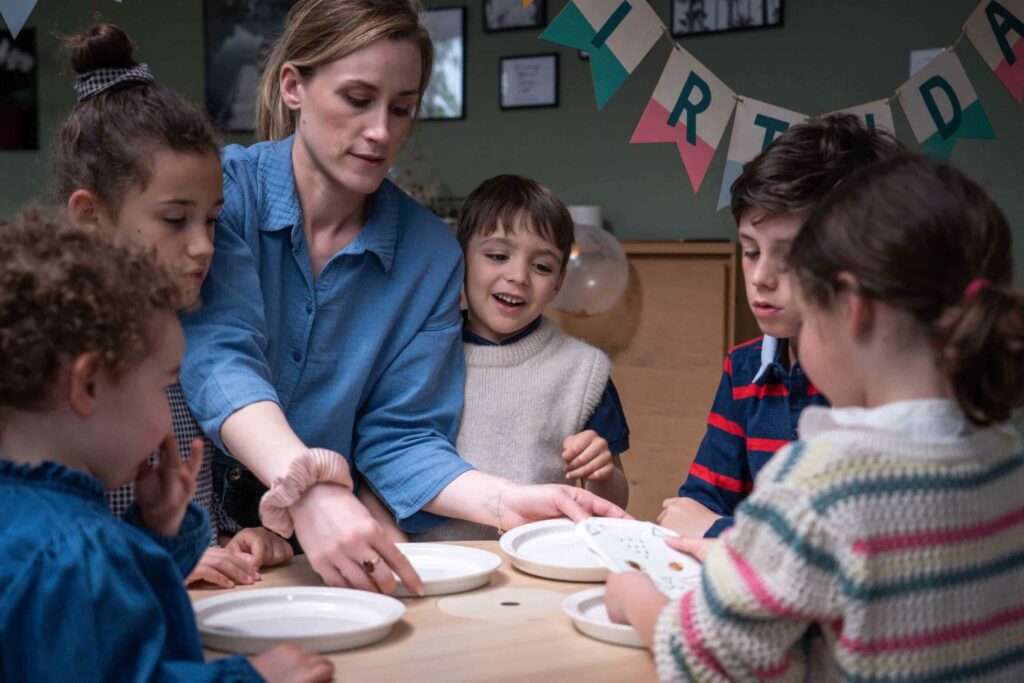 Play & Build MINI – Plateau compatible LEGO®* pour enfants de 5 à 10 ans